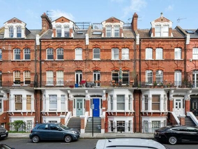 2 Bedroom Flat For Rent In West Kensington, London