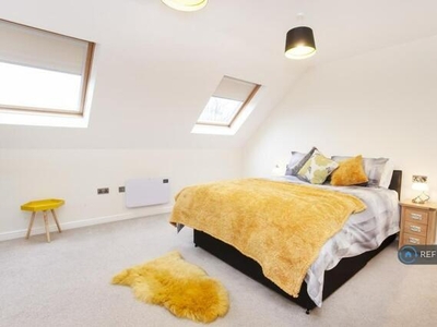2 Bedroom Flat For Rent In York