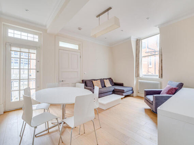 2 Bedroom Flat For Sale In
Barons Court
