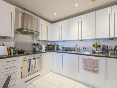 2 Bedroom Flat For Sale In Canning Town, London