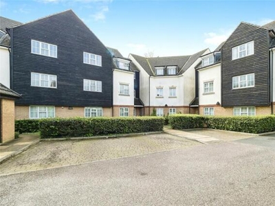 2 Bedroom Flat For Sale In Chigwell, Essex