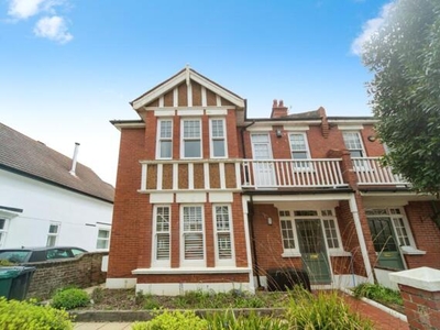 2 Bedroom Flat For Sale In Hove, East Sussex
