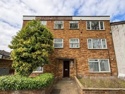 2 Bedroom Flat For Sale In Plaistow, London