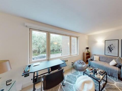 2 Bedroom Flat For Sale In Southwick Street, Hyde Park