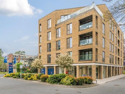 2 Bedroom Flat For Sale In Walton-on-thames