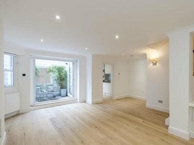 2 Bedroom Ground Floor Maisonette For Rent In London