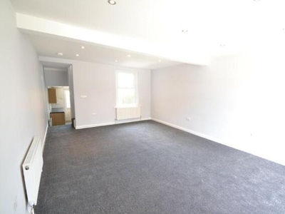 2 Bedroom House For Rent In London