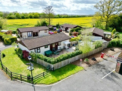 2 Bedroom Park Home For Sale In Grafham, Huntingdon