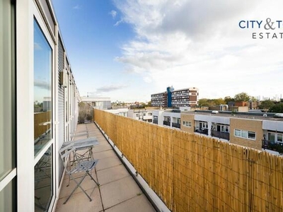 2 Bedroom Penthouse For Rent In Richmond Road, London