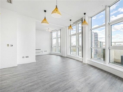 2 Bedroom Penthouse For Sale In London