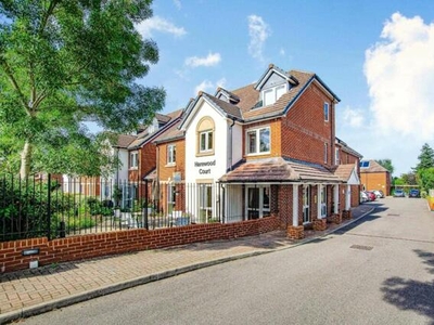 2 Bedroom Retirement Property For Sale In Warlingham