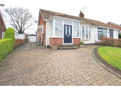 2 Bedroom Semi-detached Bungalow For Sale In Manchester