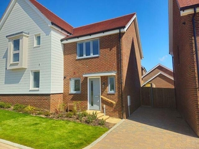 2 Bedroom Semi-detached House For Rent In Bexhill On Sea, East Sussex