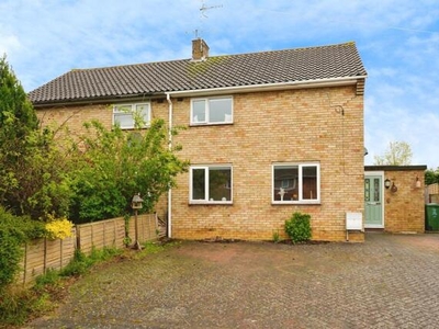 2 Bedroom Semi-detached House For Sale In Evesham, Worcestershire