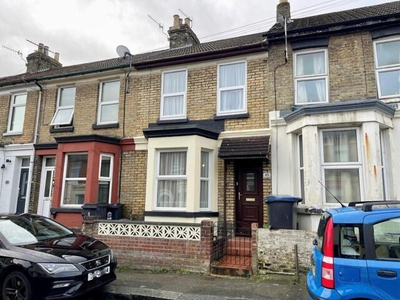 2 Bedroom Terraced House For Rent In Dover