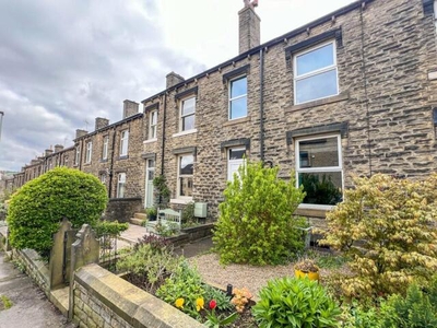 2 Bedroom Terraced House For Sale In Honley, Holmfirth