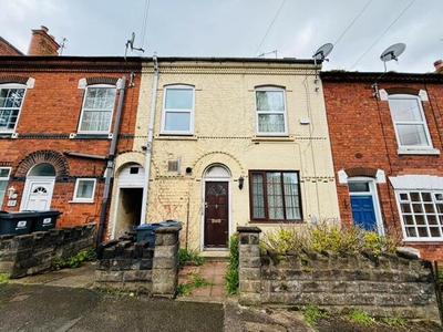 2 Bedroom Terraced House For Sale In King's Norton