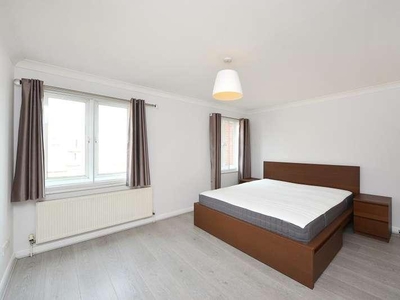 3 bed flat to rent in Brigantine Court Limehouse,
E14, London