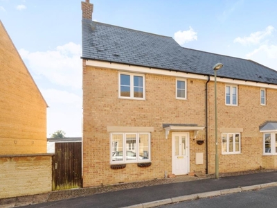 3 Bed House To Rent in Carterton, Oxfordshire, OX18 - 608