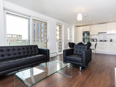 3 Bedroom Apartment For Rent In St Andrews, Bromley By Bow