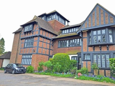 3 Bedroom Apartment For Sale In Camberley