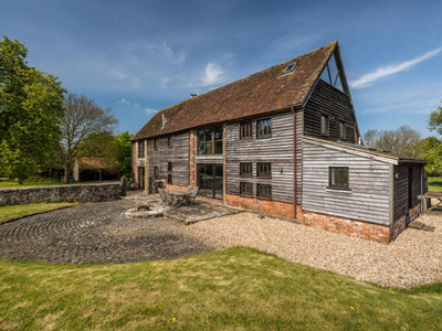 3 Bedroom Barn Conversion For Rent In Blandford Forum