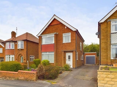 3 Bedroom Detached House For Sale In Arnold