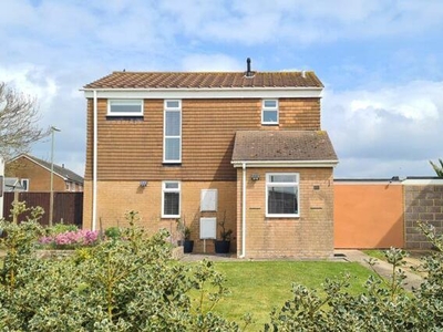 3 Bedroom Detached House For Sale In Lee-on-the-solent