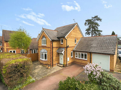 3 Bedroom Detached House For Sale In Woking