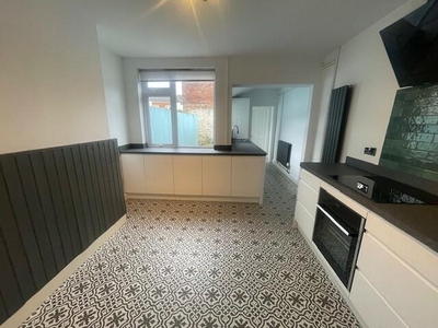 3 Bedroom End Of Terrace House For Rent In Lincoln
