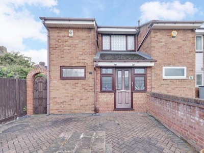 3 Bedroom End Of Terrace House For Sale In Rainham