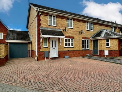 3 Bedroom End Of Terrace House For Sale In Thurcaston Park
