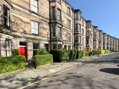 3 Bedroom Flat For Rent In Bruntsfield, Edinburgh