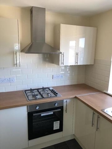3 Bedroom Flat For Rent In Corby, Northamptonshire