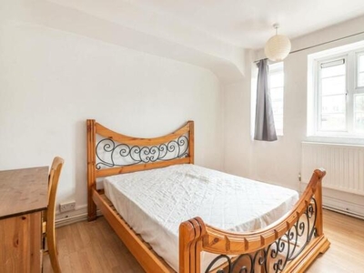 3 Bedroom Flat For Sale In Camden, London