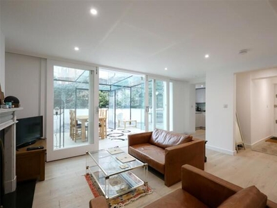 3 Bedroom Flat For Sale In Holland Park