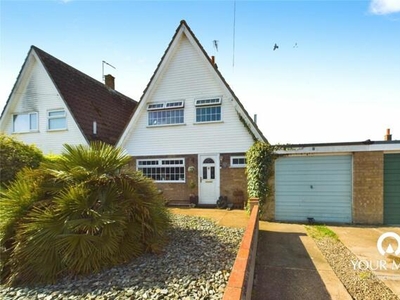 3 Bedroom Link Detached House For Sale In Lowestoft, Suffolk