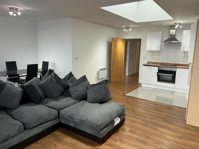 3 Bedroom Penthouse For Rent In Peterborough, Cambridgeshire