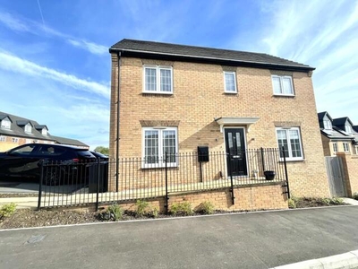 3 Bedroom Semi-detached House For Rent In Halfway, Sheffield