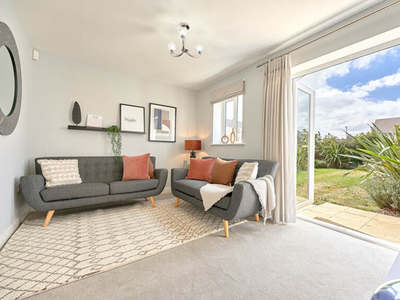 3 Bedroom Semi-detached House For Rent In Margate, Kent