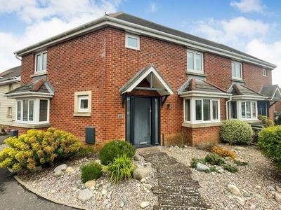 3 Bedroom Semi-detached House For Sale In Bracklesham Bay, West Sussex