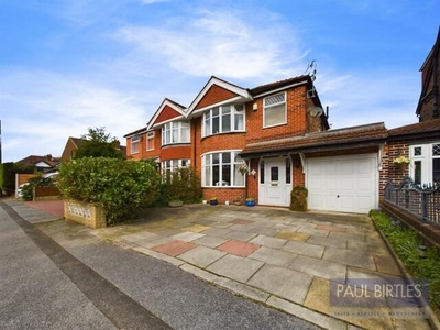 3 Bedroom Semi-detached House For Sale In Davyhulme, Trafford