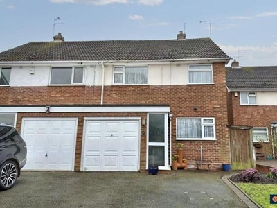 3 Bedroom Semi-detached House For Sale In Stockingford, Nuneaton