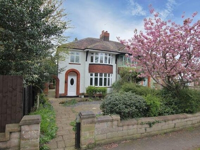 3 Bedroom Semi-detached House For Sale In Thingwall