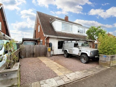 3 Bedroom Semi-detached House For Sale In Wigston