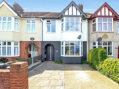 3 Bedroom Terraced House For Sale In Leigh-on-sea, Essex
