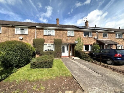 3 Bedroom Terraced House For Sale In Stapenhill, Burton-on-trent