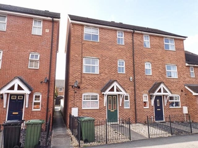 3 Bedroom Town House For Sale In Barrs Court Road, Hereford