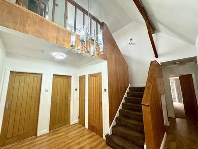 4 Bedroom Detached Bungalow For Rent In Moseley