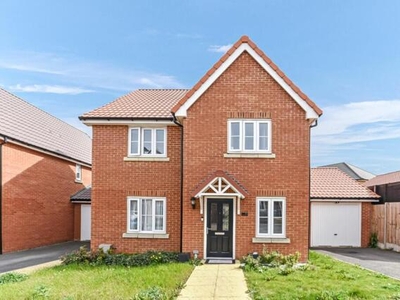 4 Bedroom Detached House For Sale In Chattenden, Rochester